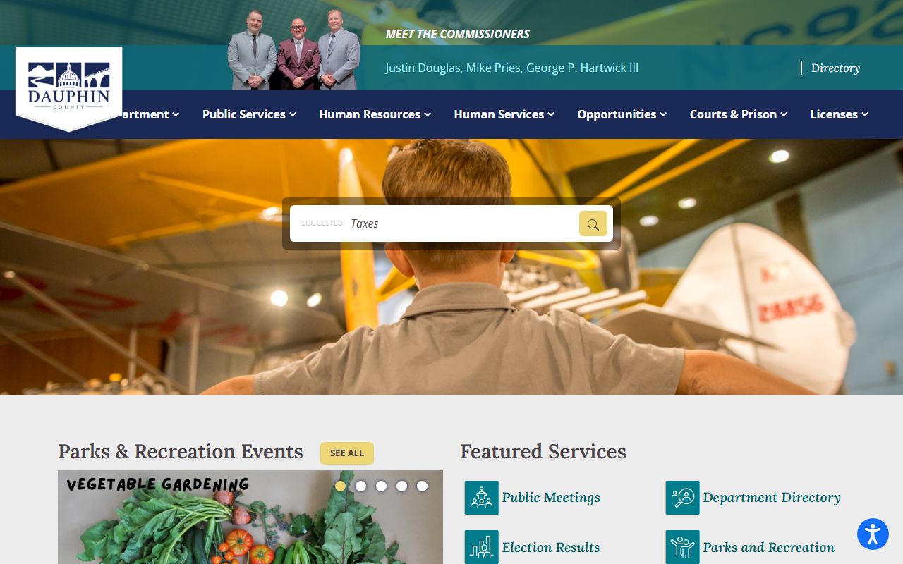 Dauphin County official website homepage with links to Sheriff, courts, and police records resources